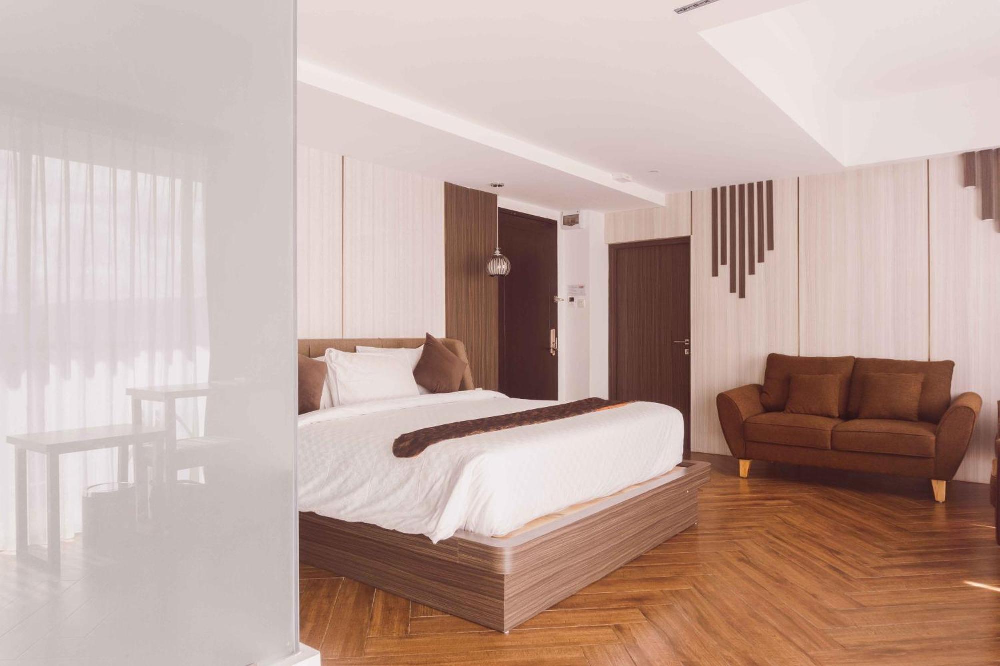 Fahira Hotel Syariah Букиттинги Экстерьер фото