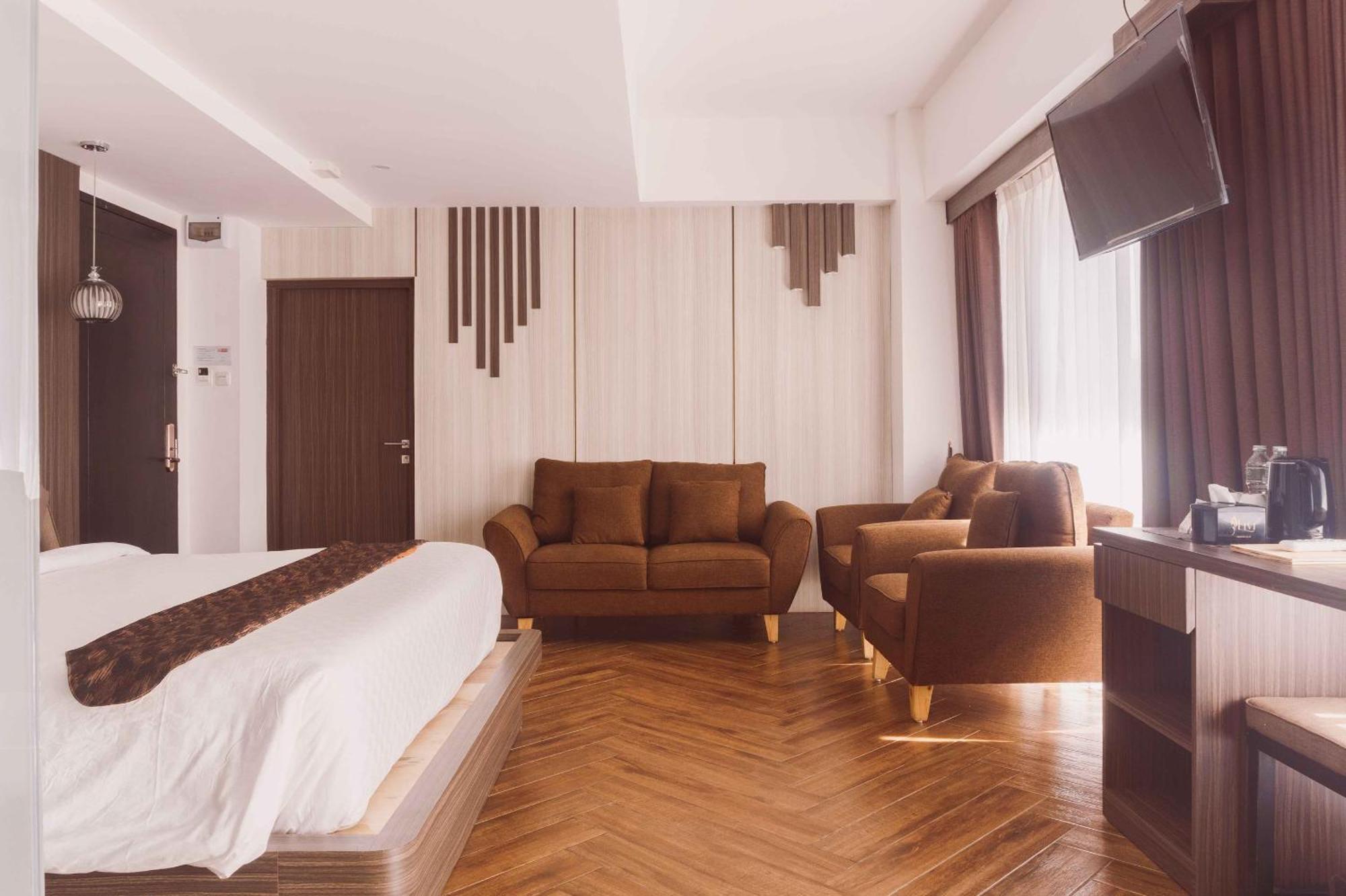 Fahira Hotel Syariah Букиттинги Экстерьер фото