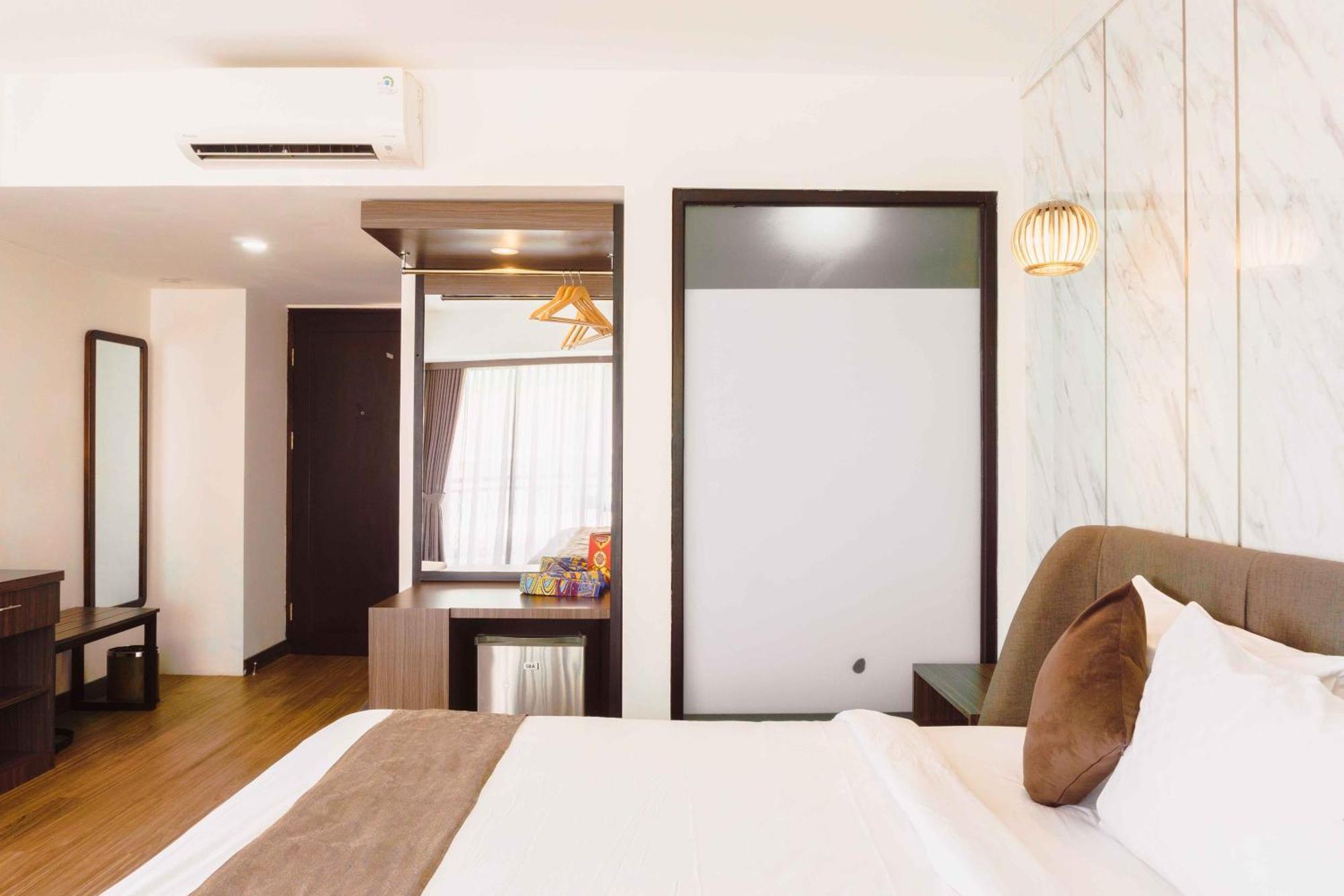 Fahira Hotel Syariah Букиттинги Экстерьер фото