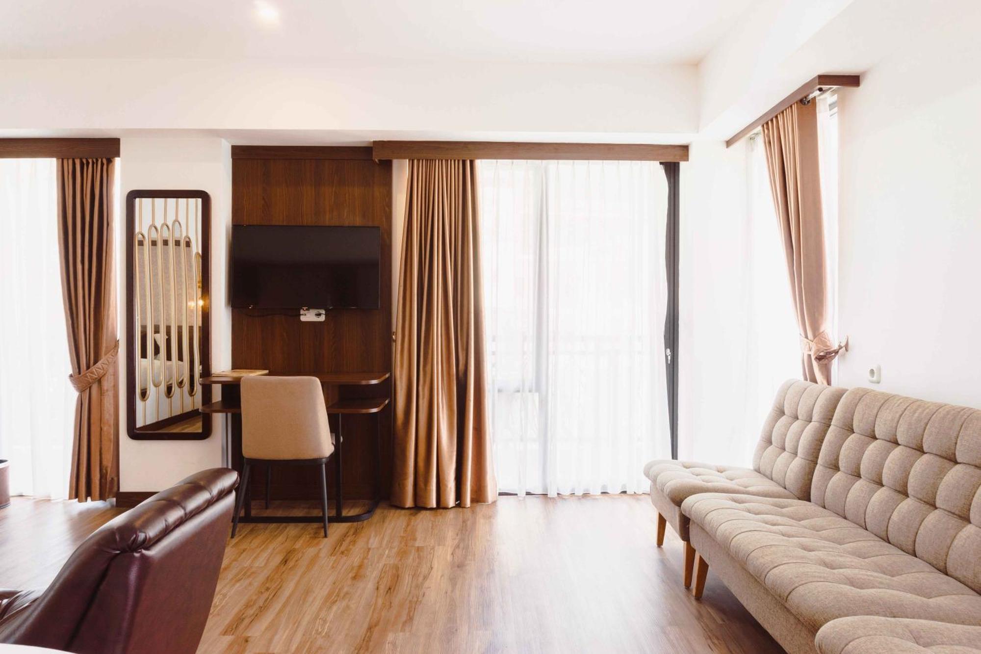 Fahira Hotel Syariah Букиттинги Экстерьер фото