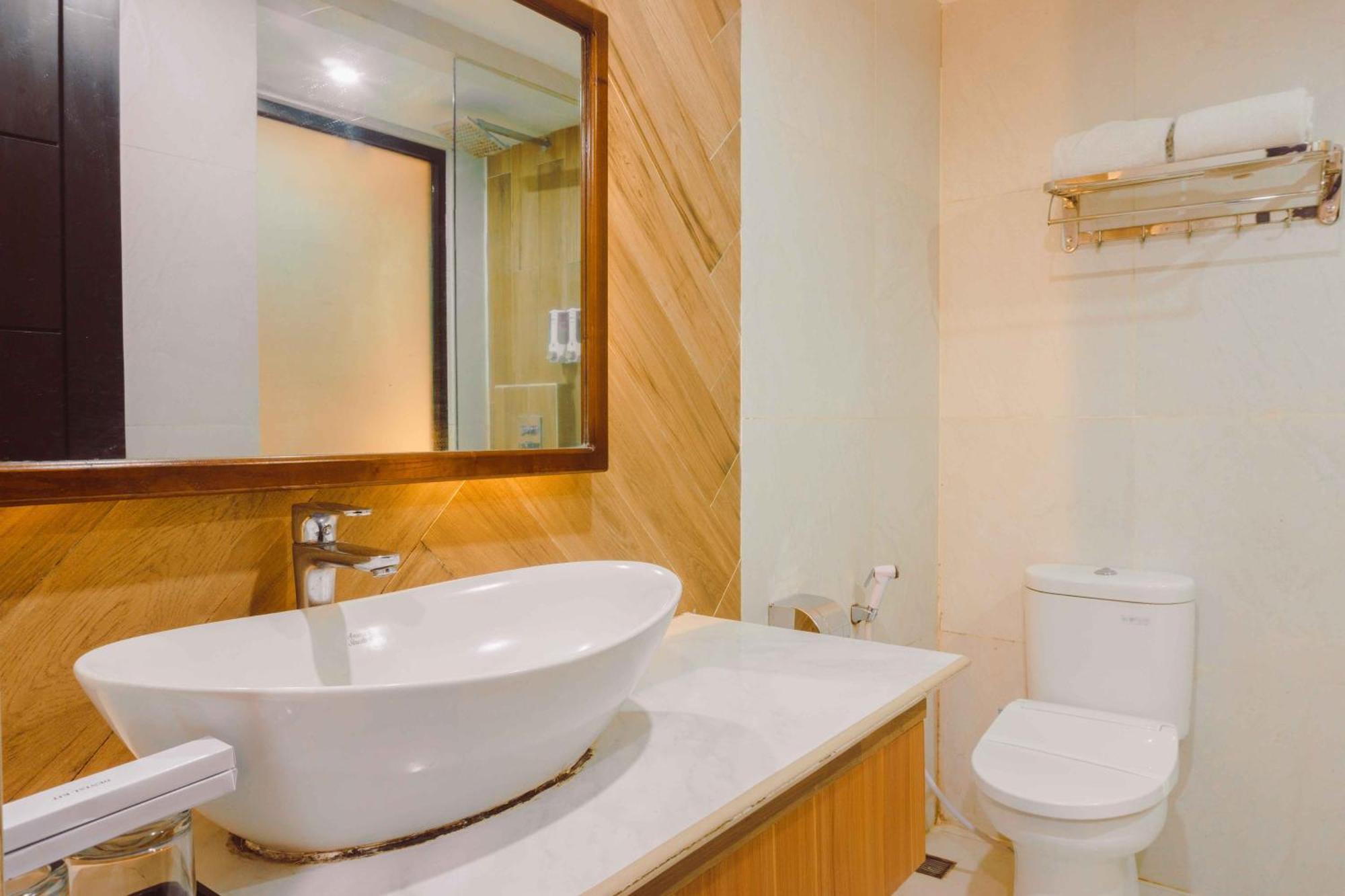 Fahira Hotel Syariah Букиттинги Экстерьер фото